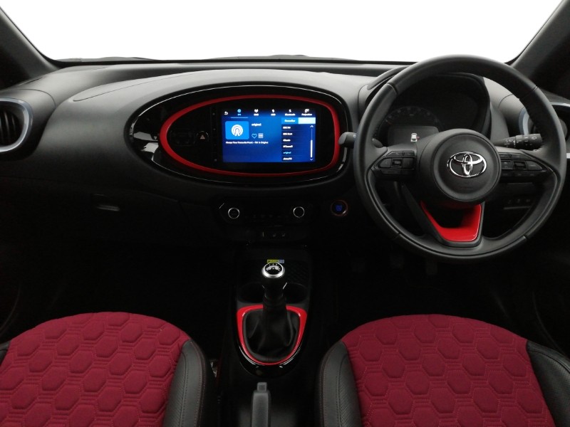 Used Toyota Aygo X 2023 for sale - 76174448: Photo 2