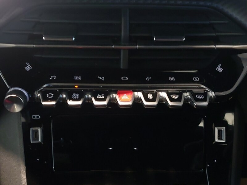 Used Peugeot 2008 2022 for sale - 77985961: Photo 11