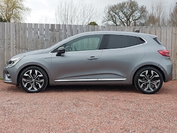 Used Renault Clio 2023 for sale - 79315517: Photo
