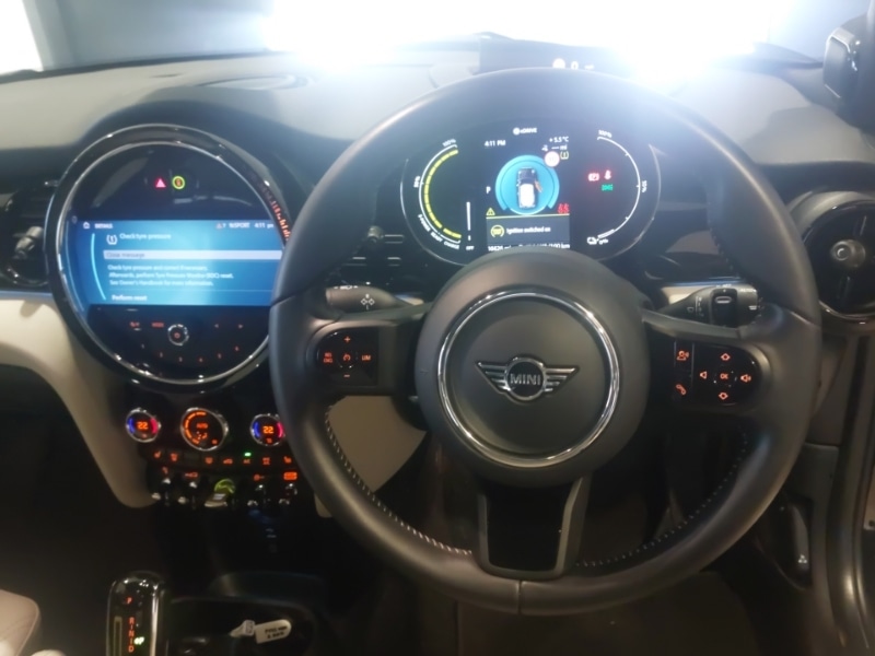 Used MINI Hatch 2023 for sale - 77325876: Photo 5