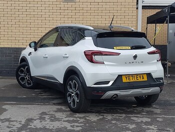 Used Renault Captur 2021 for sale - 76465909: Photo