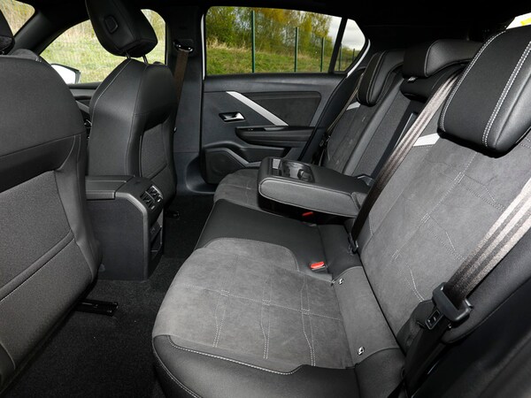 Used Vauxhall Astra 2025 for sale - 76237883: Photo 6