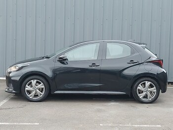 Used Mazda Mazda2 HYBRID 2024 for sale - 77298951: Photo