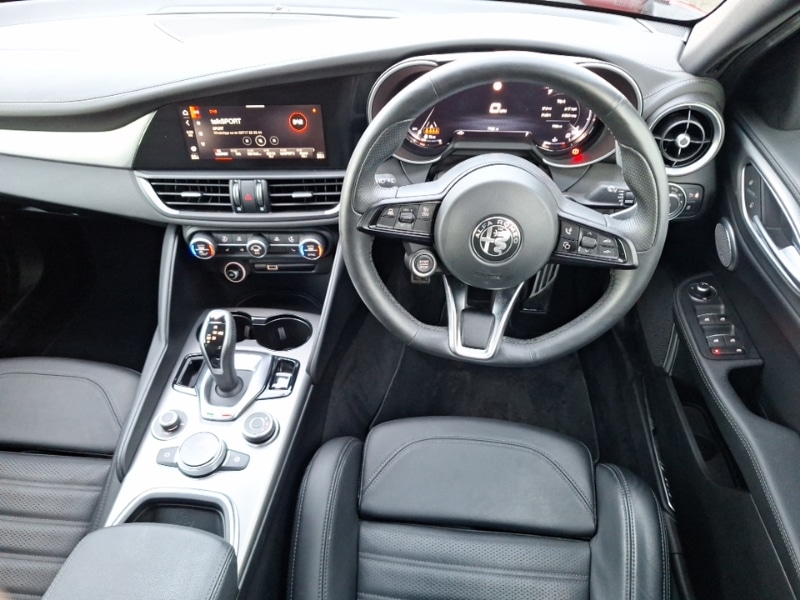 Used Alfa Romeo Giulia 2024 for sale - 77202311: Photo 7