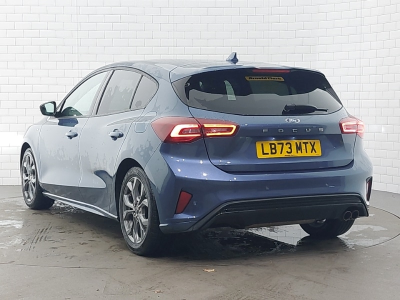 Used Ford Focus 2023 for sale - 76838948: Photo 3