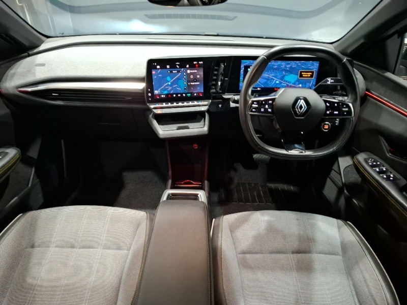 Used Renault Megane E Tech 2023 for sale - 77237391: Photo 2