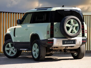 Used Land Rover Defender 2023 for sale - 77018733: Photo