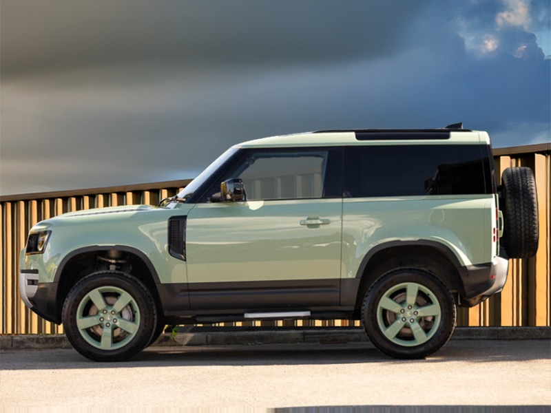 Used Land Rover Defender 2023 for sale - 77018733: Photo 4