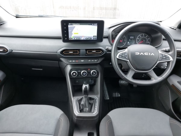 Used Dacia Sandero Stepway 2024 for sale - 76212291: Photo 2