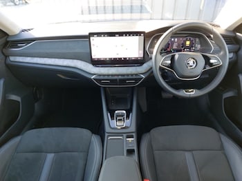 Used Skoda Octavia 2024 for sale - 76187455: Photo 2
