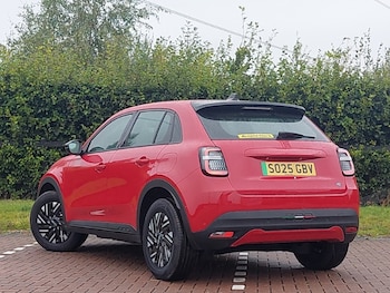 Used Fiat 600 2025 for sale - 76483732: Photo