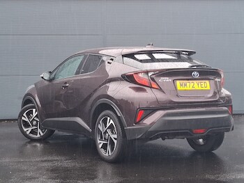 Used Toyota C-HR 2023 for sale - 76526287: Photo