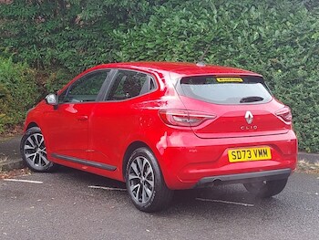 Used Renault Clio 2023 for sale - 76511407: Photo