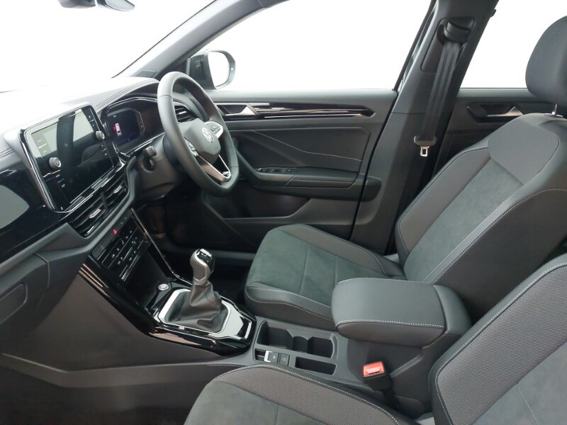 Used Volkswagen T-Roc 2025 for sale - 77986655: Photo 4