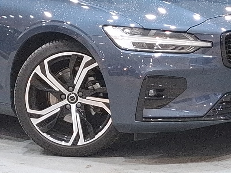 Used Volvo V60 2025 for sale - 77645637: Photo 9