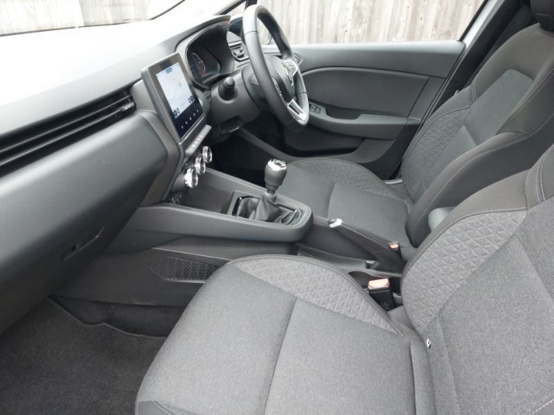 Used Renault Clio 2022 for sale - 76708343: Photo 5