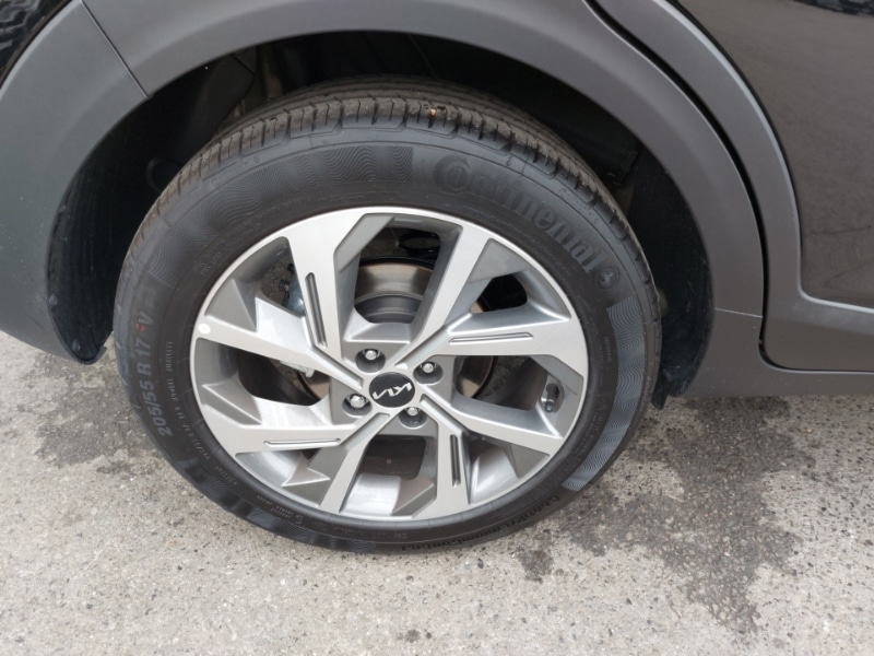 Used Kia Stonic 2025 for sale - 76145463: Photo 12
