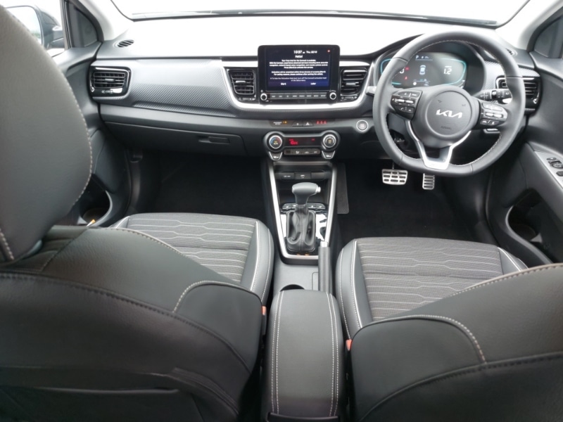 Used Kia Stonic 2025 for sale - 76145463: Photo 2