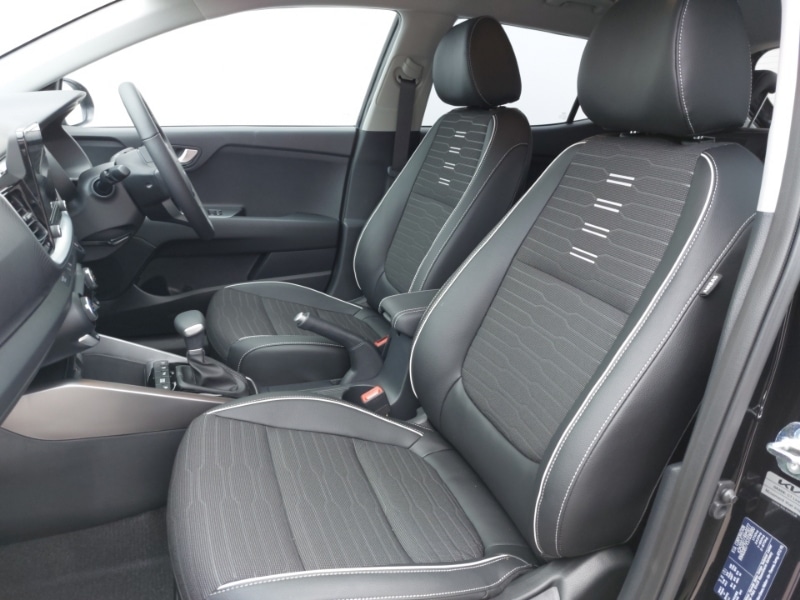 Used Kia Stonic 2025 for sale - 76145463: Photo 5