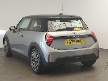 Used MINI Cooper 2025 for sale - 79332288: Photo