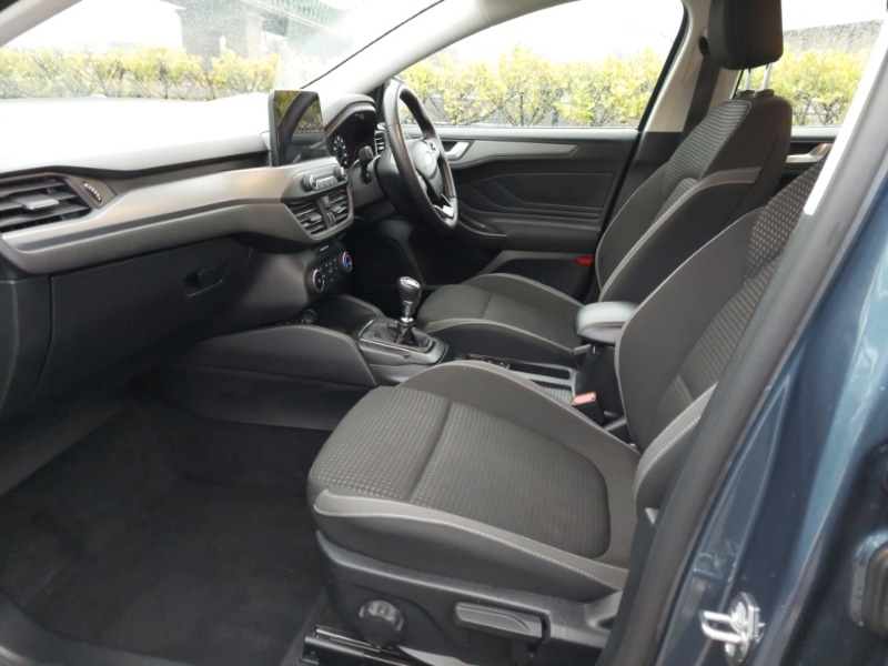 Used Ford Focus 2023 for sale - 77277885: Photo 5