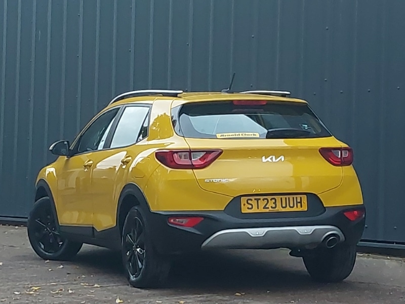 Used Kia Stonic 2023 for sale - 76511247: Photo 3