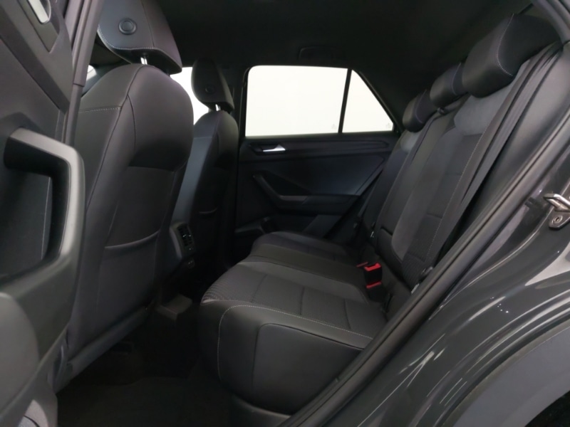 Used Volkswagen T-Roc 2021 for sale - 76666393: Photo 6