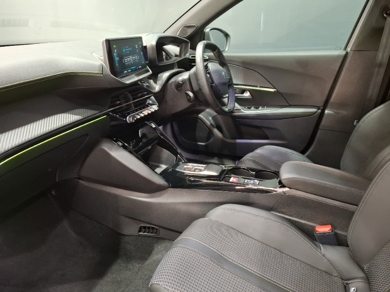 Used Peugeot 2008 2023 for sale - 77636103: Photo 5