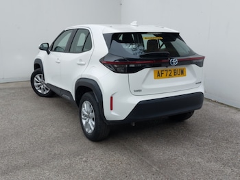 Used Toyota Yaris Cross 2022 for sale - 76254402: Photo 3