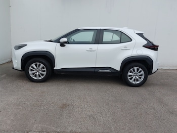 Used Toyota Yaris Cross 2022 for sale - 76254402: Photo 4