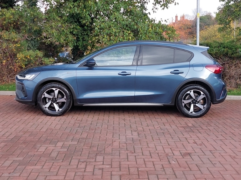 Used Ford Focus 2023 for sale - 76506472: Photo 4