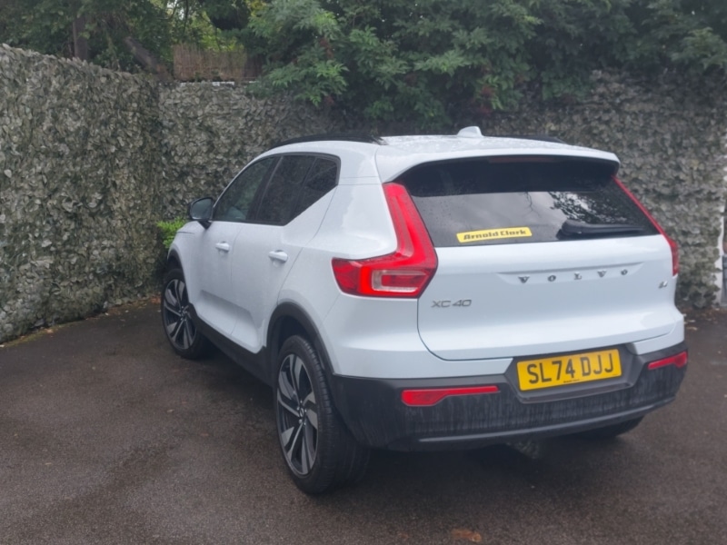 Used Volvo XC40 2024 for sale - 76720600: Photo 3