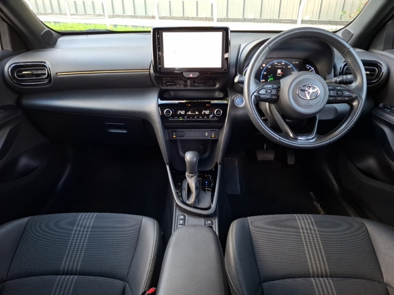 Used Toyota Yaris Cross 2022 for sale - 76369870: Photo 2