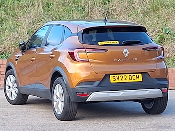 Used Renault Captur 2022 for sale - 77194325: Photo