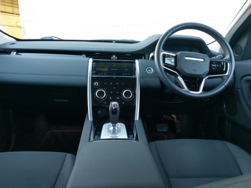 Used Land Rover Discovery Sport 2022 for sale - 76925548: Photo 2