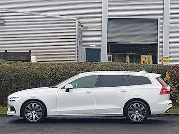 Used Volvo V60 2021 for sale - 77657255: Photo