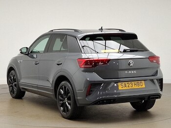 Used Volkswagen T-Roc 2023 for sale - 77495609: Photo