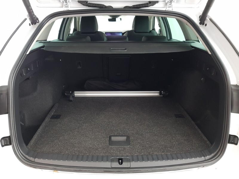 Used Skoda Octavia 2024 for sale - 76726547: Photo 8