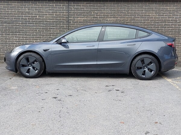 Used Tesla Model 3 2021 for sale - 76225602: Photo 4