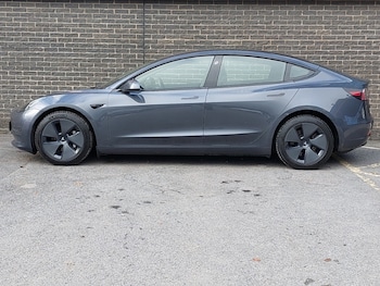 Used Tesla Model 3 2021 for sale - 76225602: Photo 4