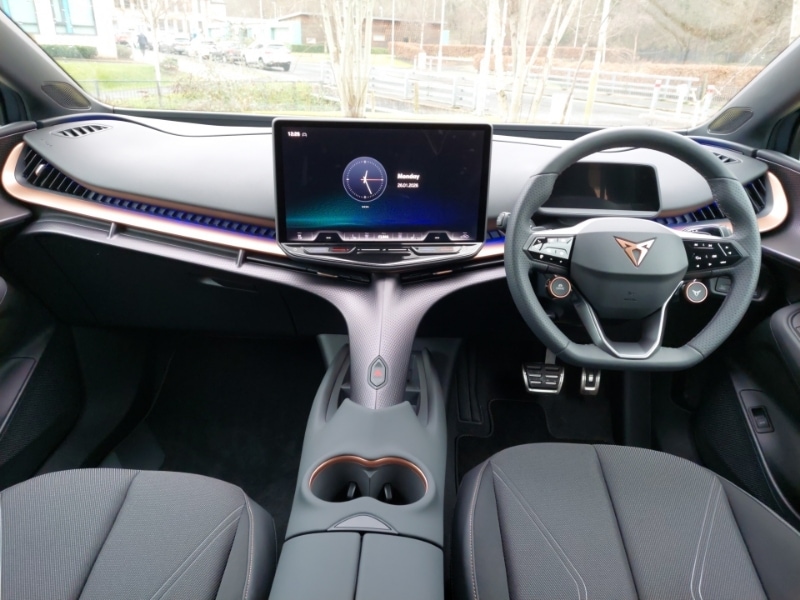 Used Cupra Tavascan 2025 for sale - 77645320: Photo 2