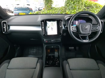 Used Volvo XC40 2024 for sale - 78660330: Photo