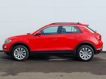 Used Volkswagen T-Roc 2020 for sale - 78055088: Photo