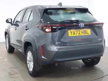 Used Toyota Yaris Cross 2023 for sale - 77708177: Photo