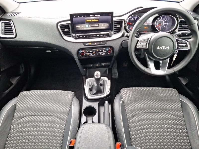 Used Kia XCeed 2025 for sale - 77949615: Photo 2