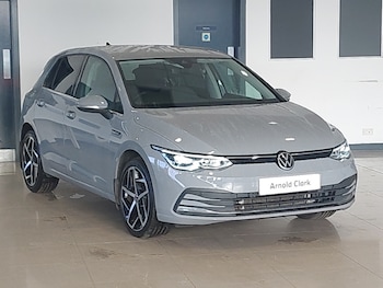 Volkswagen - Golf