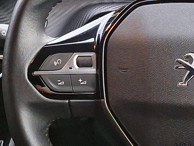 Used Peugeot 2008 2022 for sale - 77500115: Photo 12