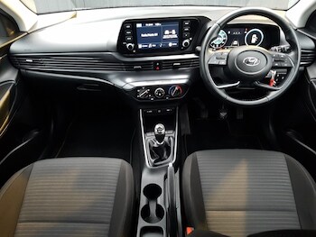 Used Hyundai i20 2023 for sale - 77338992: Photo