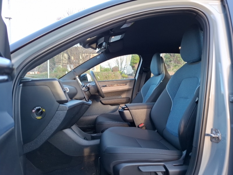 Used Volvo EX30 2025 for sale - 77657161: Photo 5