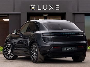 Used Porsche Macan 2025 for sale - 78550457: Photo